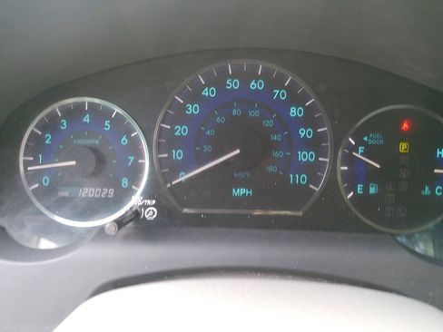Used 2007 Toyota Sienna LE w/ LE Pkg 3 FWD image 32