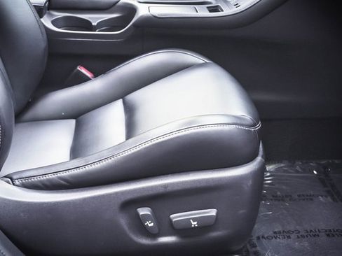 Used 2017 Lexus CT 200h 200h w/ Seat Comfort Package image 23