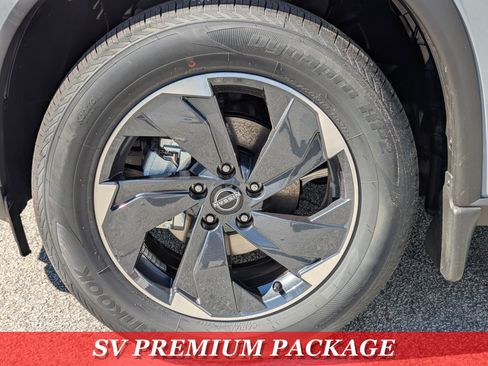 New 2026 Nissan Rogue SV image 12