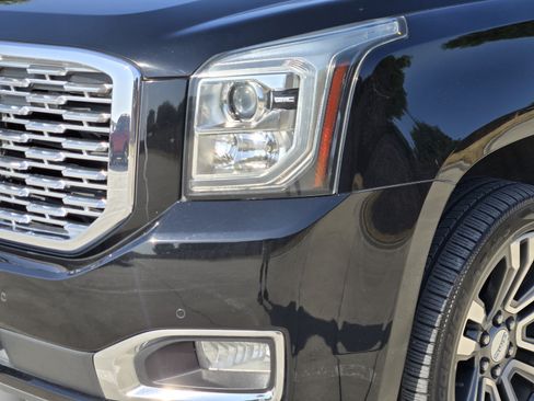 Used 2020 GMC Yukon XL Denali w/ Denali Ultimate Package RWD image 31
