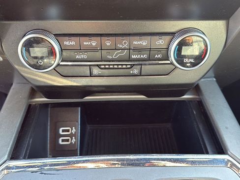 Used 2019 Ford Expedition XLT w/ Equipment Group 201A image 17