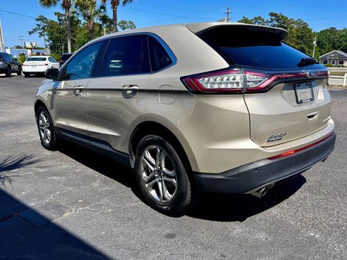Used 2017 Ford Edge Titanium w/ Technology Package AWD/4WD image 3