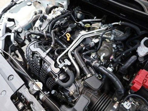 Used 2025 Nissan Altima 2.5 SV FWD image 24