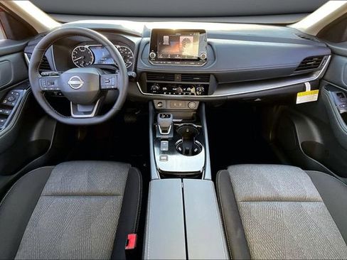 New 2026 Nissan Rogue SV FWD image 5