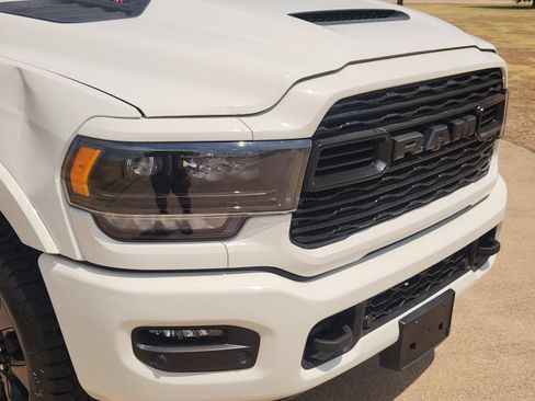 Used 2024 RAM 2500 Limited AWD/4WD image 12