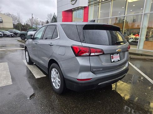 Used 2024 Chevrolet Equinox LT image 9