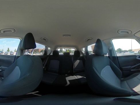 Used 2025 Kia Soul LX w/ LX Technology Package FWD image 40