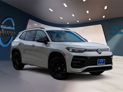 New 2026 Volkswagen Tiguan SE R-Line image 1