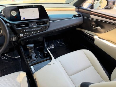 Used 2023 Lexus ES 350 w/ Premium Package image 42