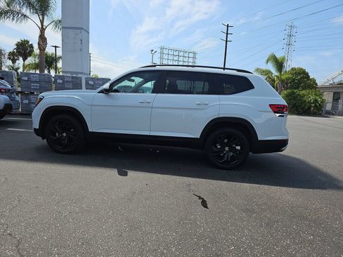 Used 2023 Volkswagen Atlas SE FWD image 8
