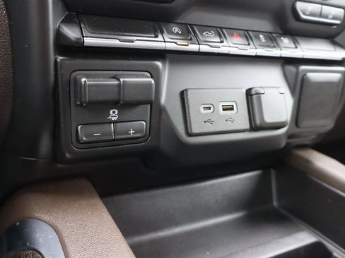 Used 2019 Chevrolet Silverado 1500 RST w/ All-Star Edition image 14