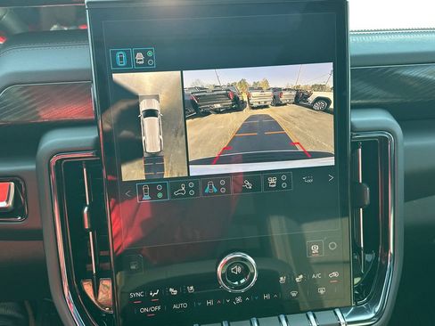 New 2026 GMC Yukon XL AT4 w/ AT4 Premium Plus Package image 31