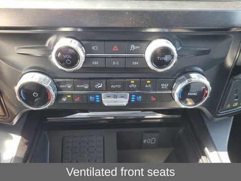 Used 2026 Ford F250 Lariat AWD/4WD image 14