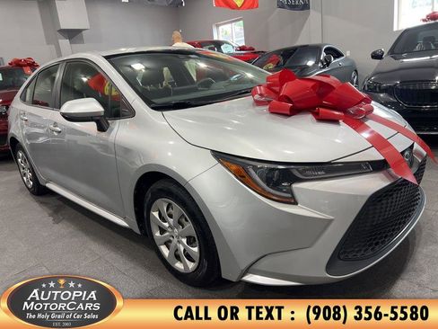 Used 2020 Toyota Corolla LE FWD image 7