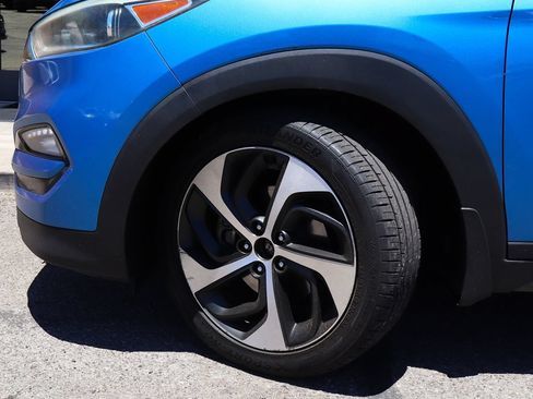 Used 2016 Hyundai Tucson Limited w/ Option Group 03 FWD image 5