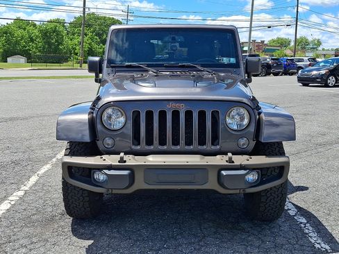 Used 2016 Jeep Wrangler Unlimited Sahara AWD/4WD image 2