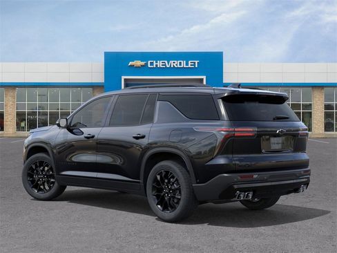 New 2026 Chevrolet Traverse LT w/ Midnight/Sport Edition image 3
