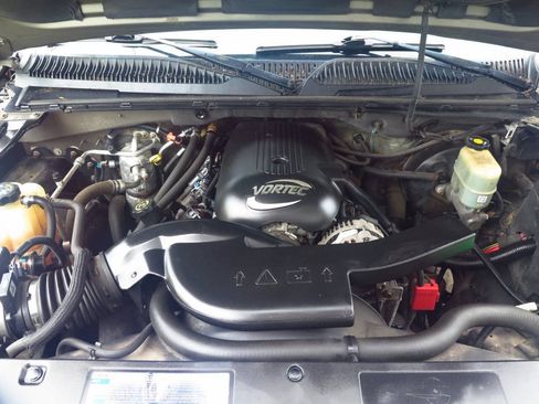 Used 2002 Chevrolet Suburban LT AWD/4WD image 21