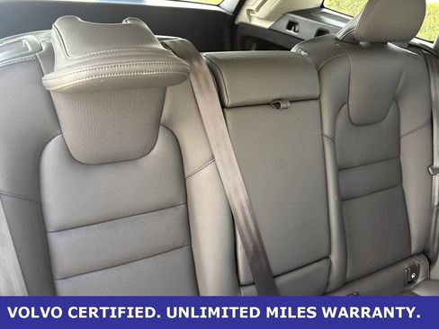 Certified 2025 Volvo V60 B5 Cross Country Plus image 34