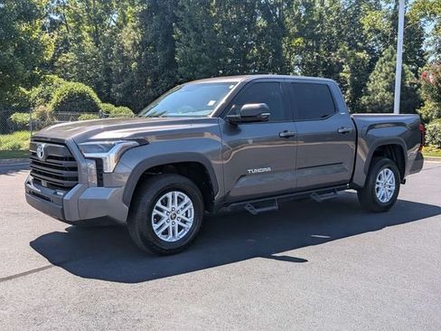 Used 2023 Toyota Tundra SR5 w/ SR5 Premium Package AWD/4WD image 5