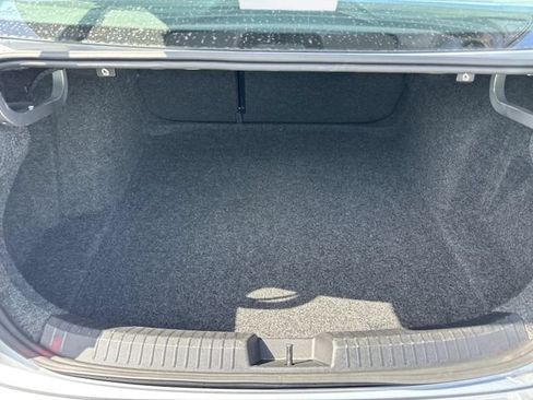 Used 2025 Volkswagen Jetta SE FWD image 24