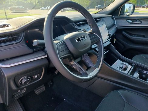 New 2026 Jeep Grand Cherokee L 4WD image 12