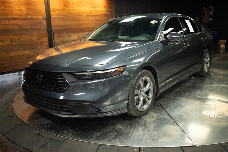 Used 2024 Honda Accord EX image 2