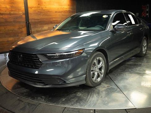 Used 2024 Honda Accord EX image 2