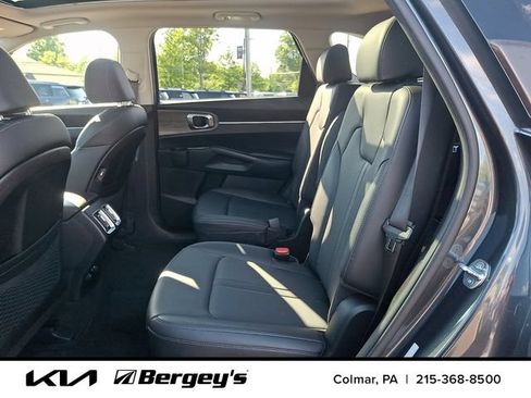 Certified 2023 Kia Sorento X-Line EX AWD/4WD image 11