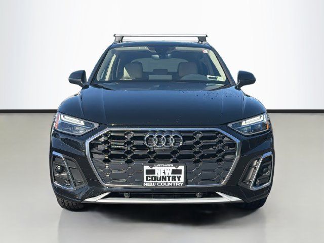 Used 2022 Audi Q5 2.0T Premium Plus w/ Premium Plus Package AWD/4WD image 2