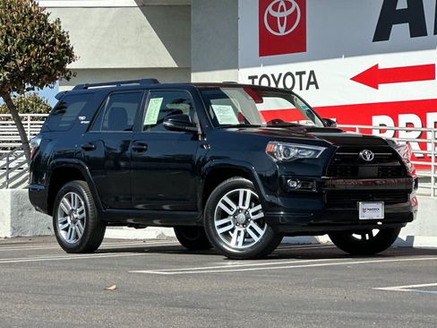 Used 2023 Toyota 4Runner TRD Sport w/ Technology Package RWD image 8