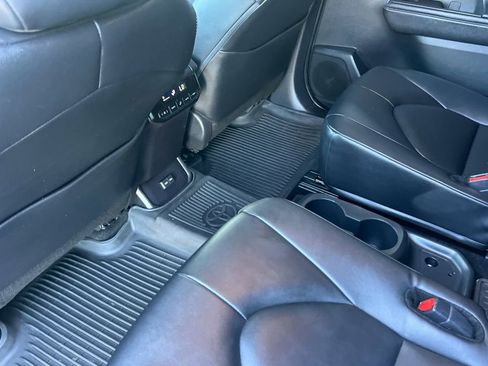 Certified 2024 Toyota Highlander XLE AWD/4WD image 14