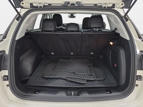 Used 2019 Jeep Compass Latitude AWD/4WD image 32
