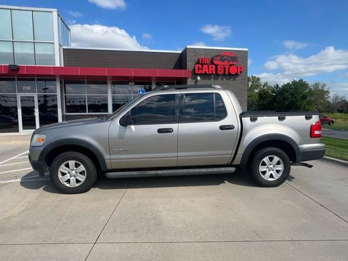Used 2008 Ford Explorer Sport Trac XLT AWD/4WD image 1