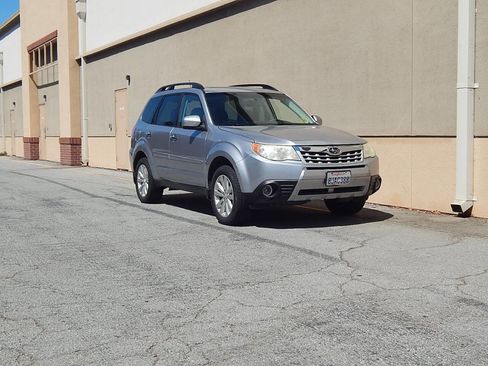 Used 2012 Subaru Forester 2.5X Limited image 1