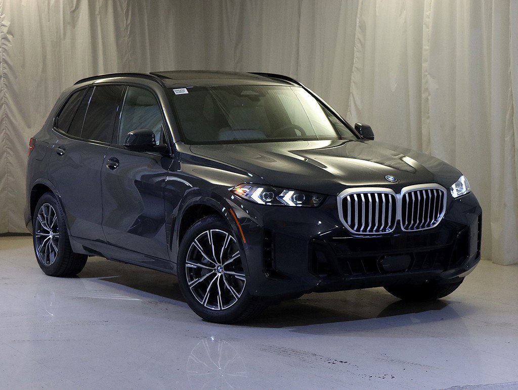 Used 2026 BMW X5 xDrive50e w/ M Sport Package AWD/4WD image 1