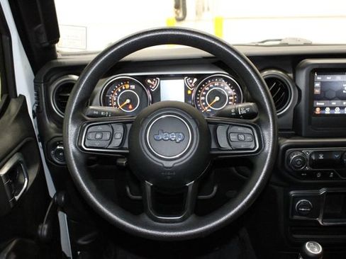 Used 2022 Jeep Wrangler Unlimited Sport AWD/4WD image 22