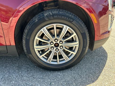 Used 2017 Cadillac XT5 Luxury w/ Driver Awareness Package AWD/4WD image 29