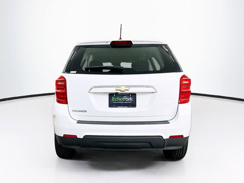 Used 2017 Chevrolet Equinox LS FWD image 7