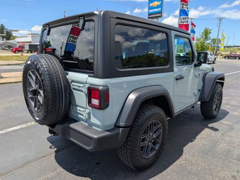 Used 2024 Jeep Wrangler Sport AWD/4WD image 5