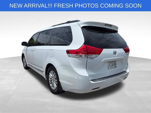 Used 2011 Toyota Sienna XLE FWD image 6