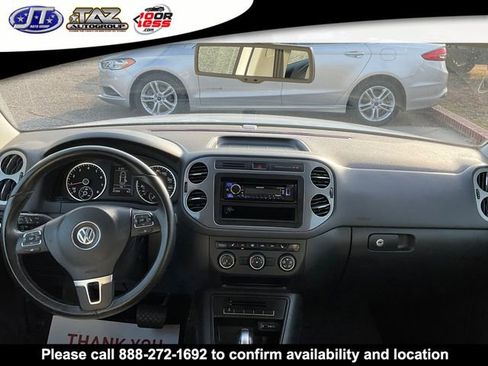 Used 2017 Volkswagen Tiguan S image 15