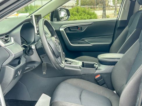 Used 2024 Toyota RAV4 LE image 17