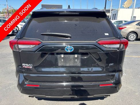 Used 2023 Toyota RAV4 SE w/ Weather & Moonroof Package AWD/4WD image 6