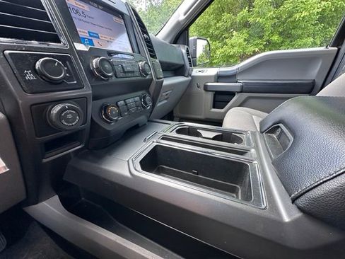 Used 2019 Ford F150 XLT w/ Equipment Group 302A Luxury AWD/4WD image 15
