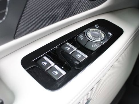 New 2026 Lincoln Nautilus Reserve AWD/4WD image 38