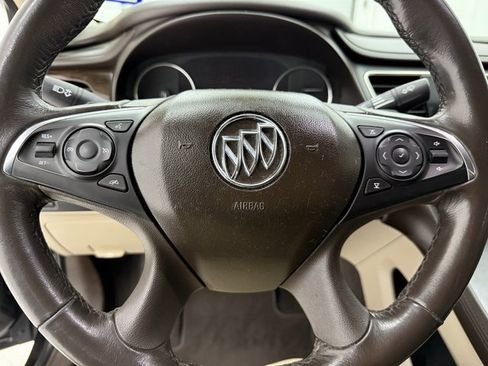 Used 2017 Buick LaCrosse image 11