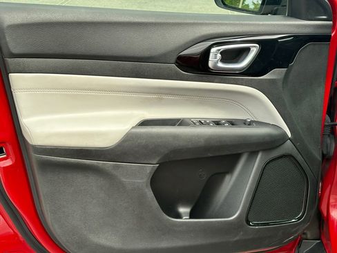 Used 2024 Jeep Compass Limited AWD/4WD image 12