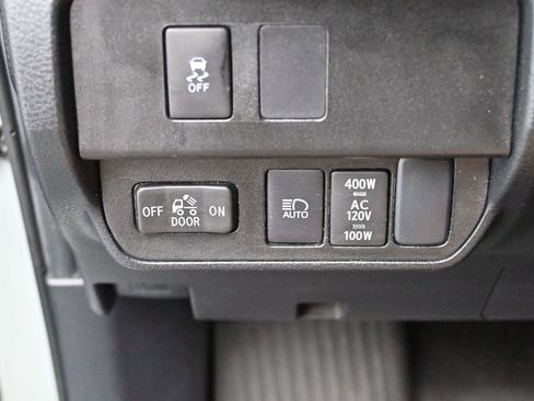Used 2023 Toyota Tacoma TRD Sport AWD/4WD image 27