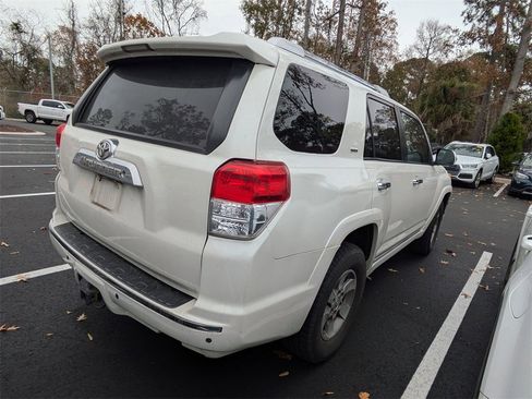 Used 2011 Toyota 4Runner SR5 image 7